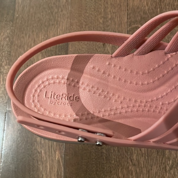 Crocs Brooklyn Strappy Low Wedge Sandals - Picture 6 of 7